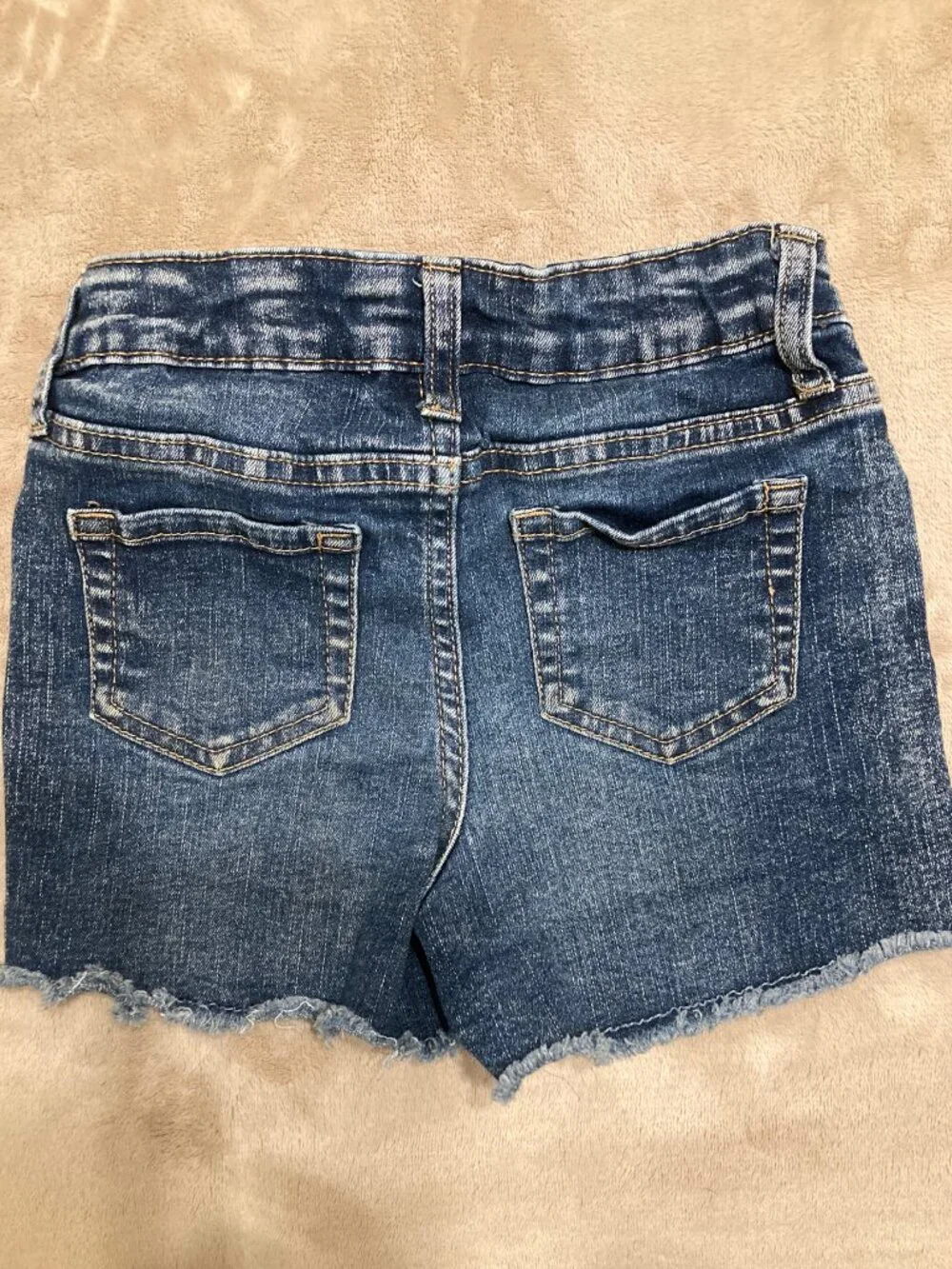 Cat & Jack Girls Denim Jean Shorts Cute Graphics Size S (6/6X) Like New!
